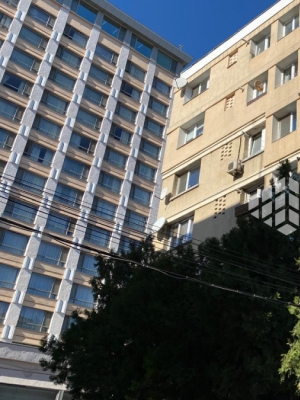 Apartament de vânzare cu 3 camere, Centru