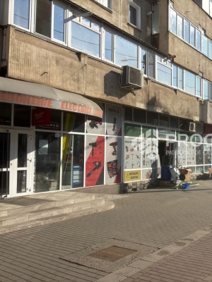 Spaţiu comercial de închiriat, 119 mp, Pacurari
